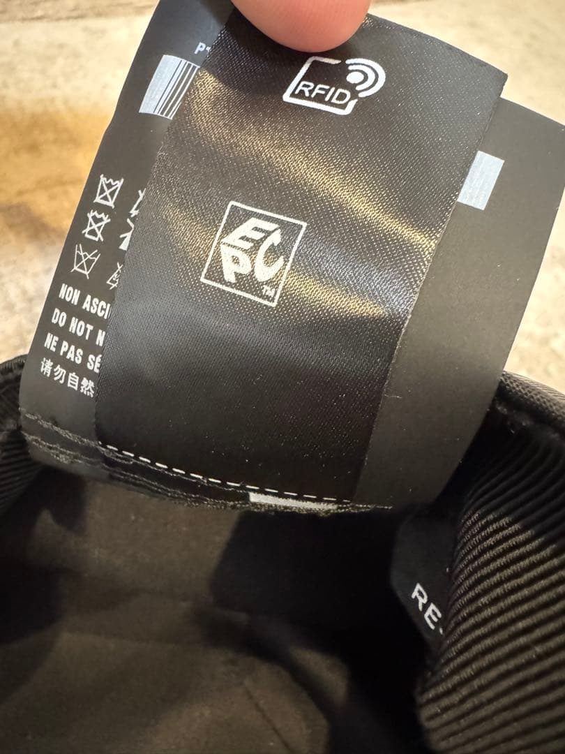 PRADA キャップ　箱無し　早い者勝ち