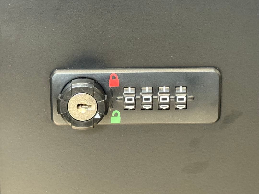 4人用パーソナルロッカー　マスターキー付き