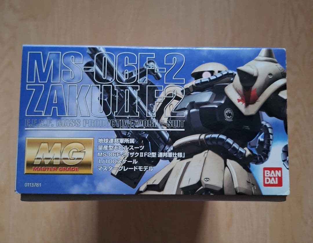 ２０年以上前のMG 1/100 MS-06F-2 ザクII F2型(連邦軍仕様)