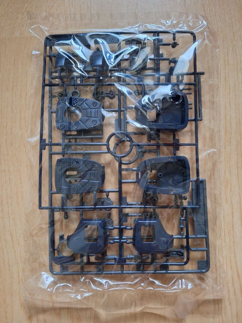 ２０年以上前のMG 1/100 MS-06F-2 ザクII F2型(連邦軍仕様)