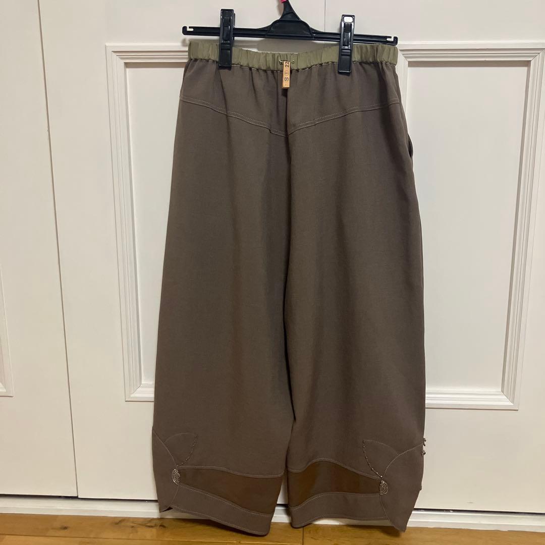 アルベロベロ　⭐️ 裾がブタさんのお顔のサルエルパンツ