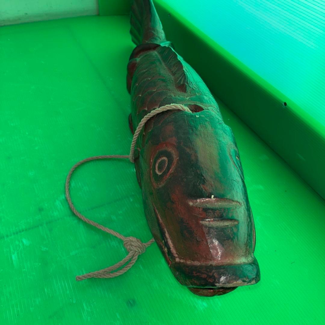 囲炉裏 木製 魚木工品 工芸品 錦鯉