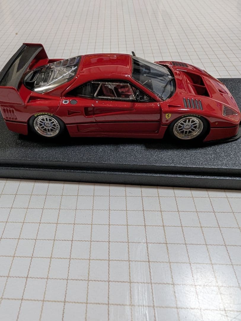 フェラーリF40 GTE 1/43ミニカー　メイクアップ製