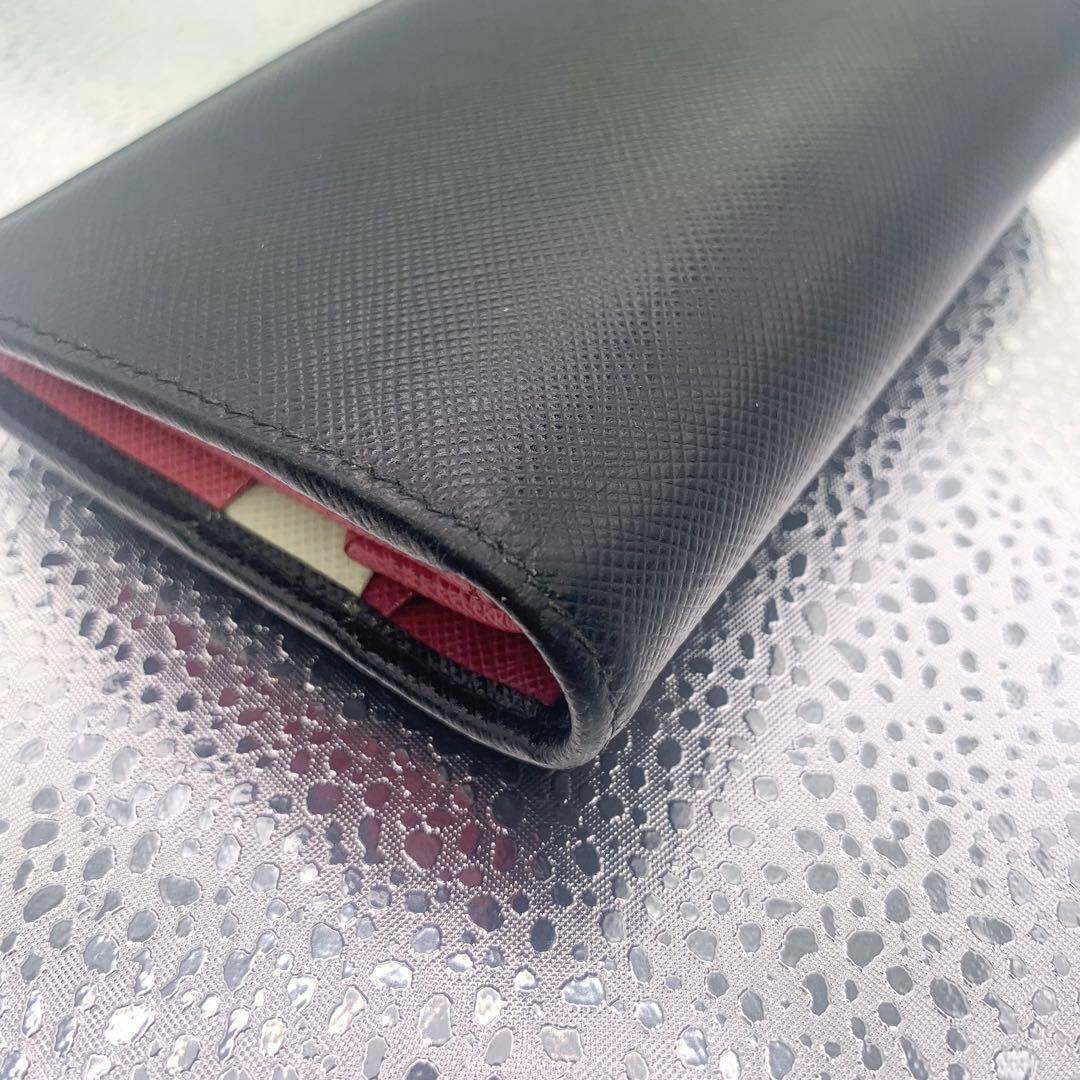 極美品！PRADA プラダ サフィアーノ 二つ折り財布 箱、ギャランティ有