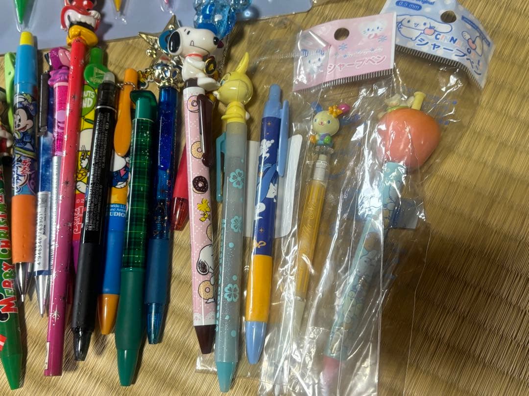 【ボールペン、シャーペン】まとめ売り　大量！キャラクターもの　ディズニー　USJ