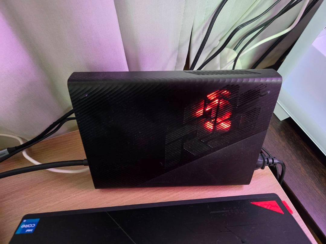 グラフィックボード・グラボ・ビデオカード ROG XG Mobile RX6850M XT