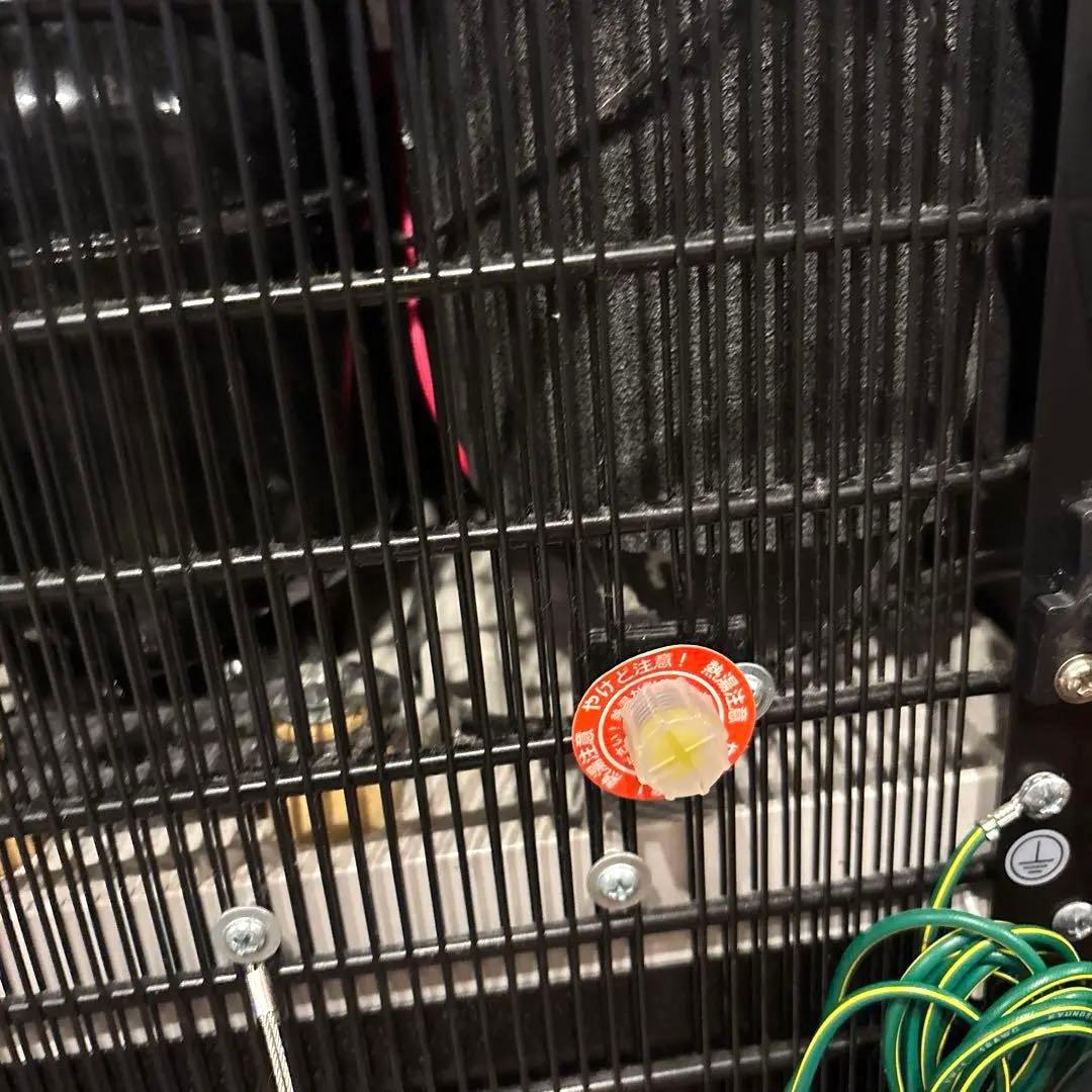 プレミアムウォーターfamfit　ウォーターサーバー　本体　ブラック　動作確認済