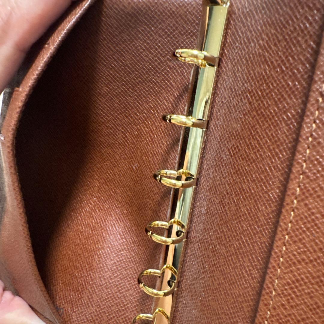 kon　ルイヴィトン　手帳