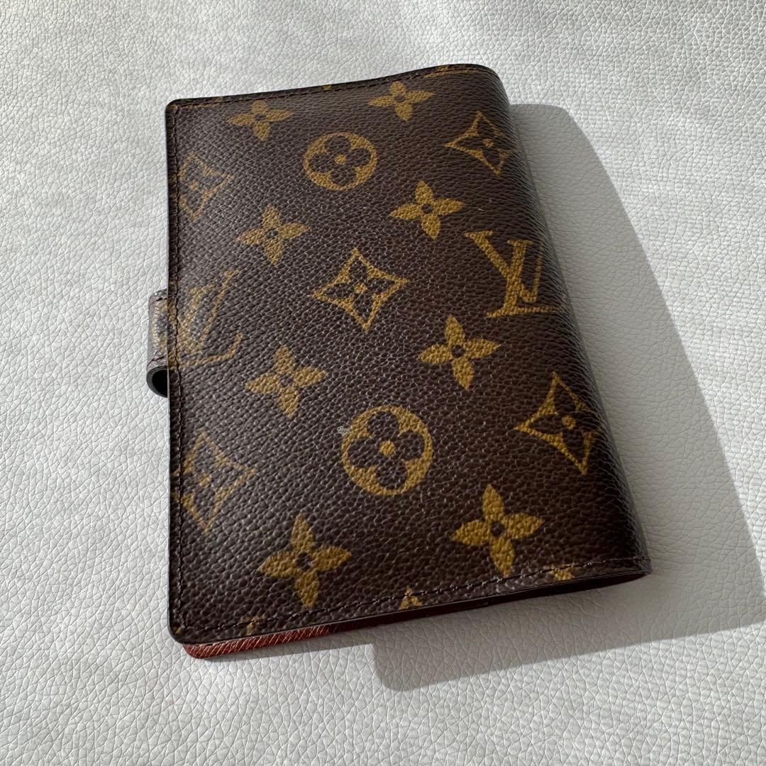 kon　ルイヴィトン　手帳