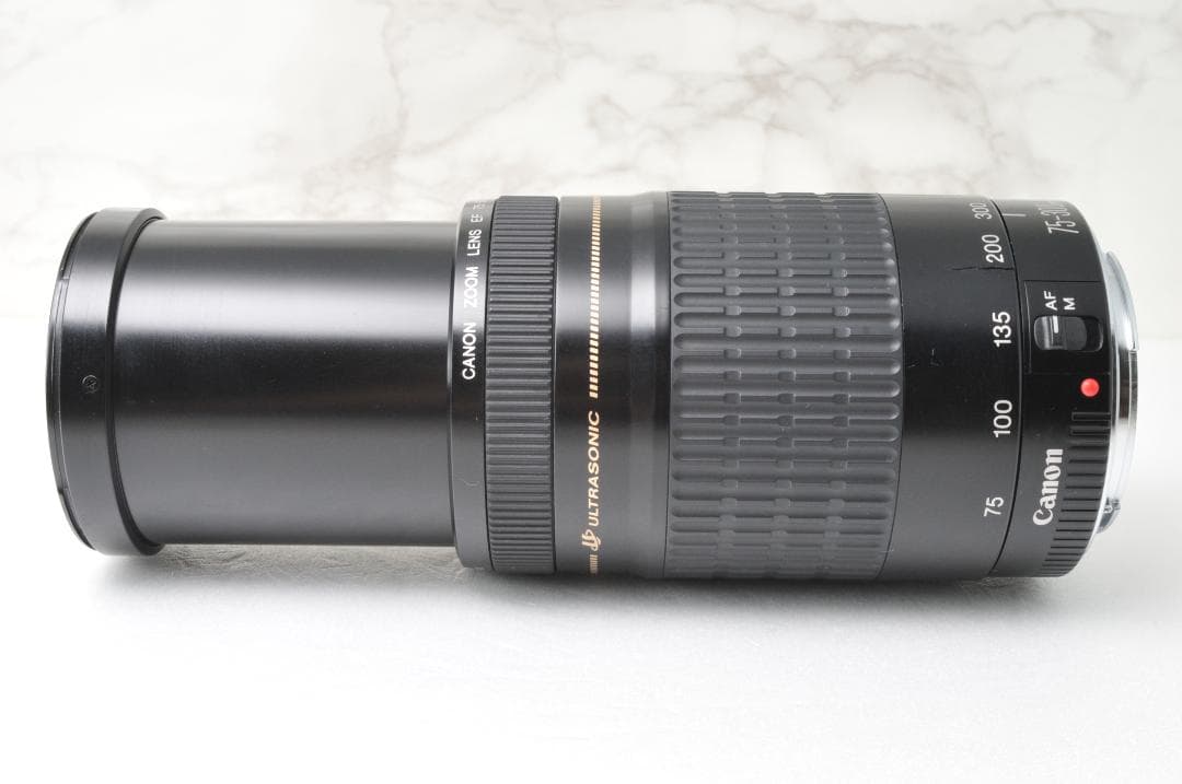 望遠レンズ⭐️Canon EF 75-300mm F4-5.6 USM ズーム
