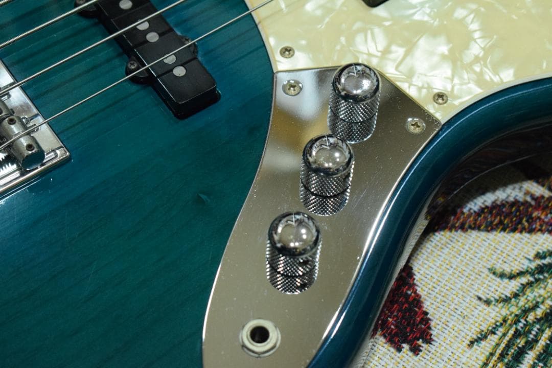 Blade Levinson Limited Jazz Bass 状態良好！