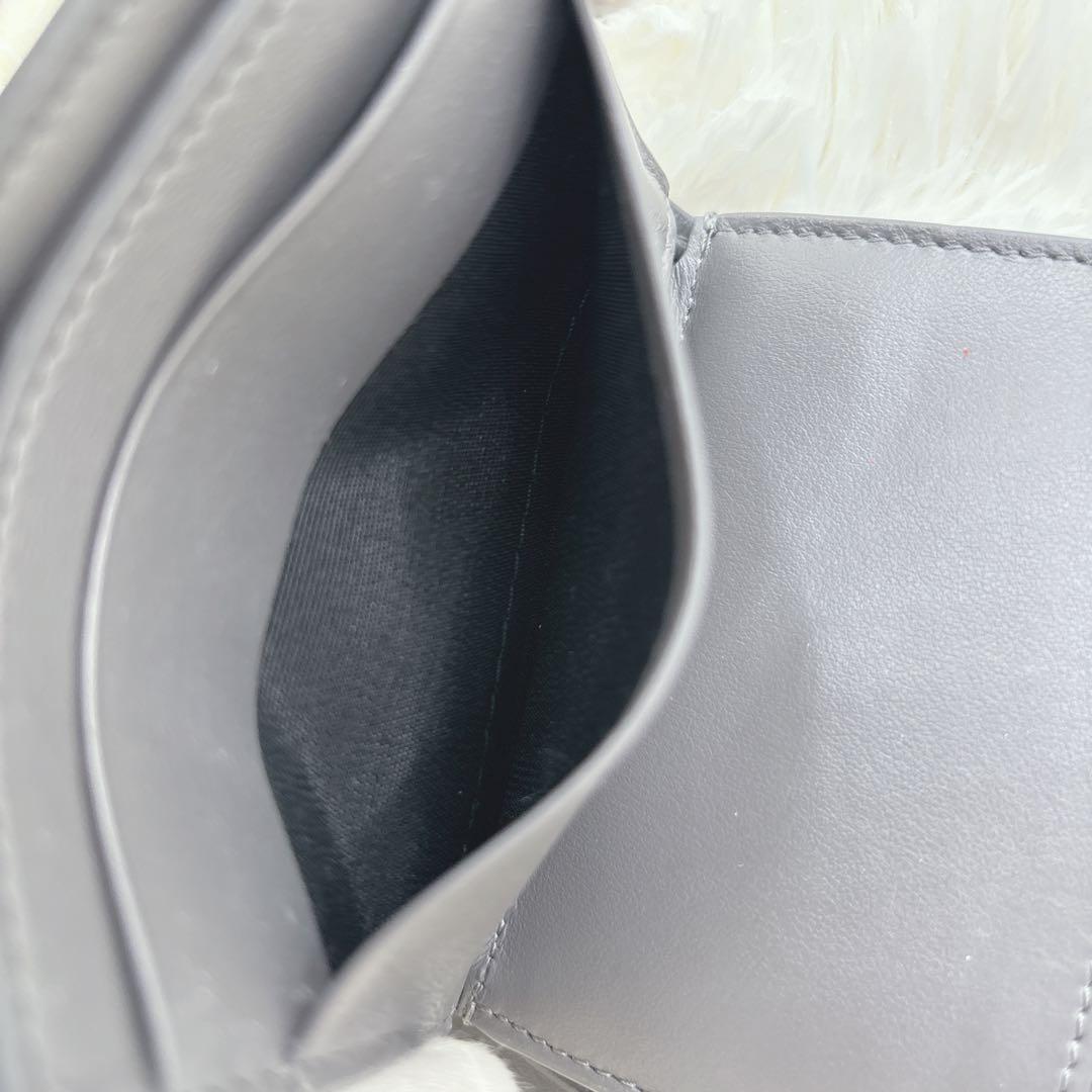 美品✨️CELINE 二つ折り財布 グレー×ピンク スモールストラップウォレット