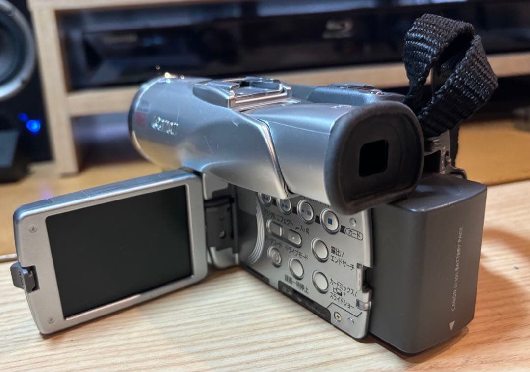 正常動作確認済美品　キヤノン　miniDVビデオカメラ FV-M100