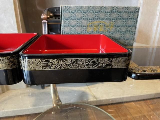 漆器 重箱 3段 花模様