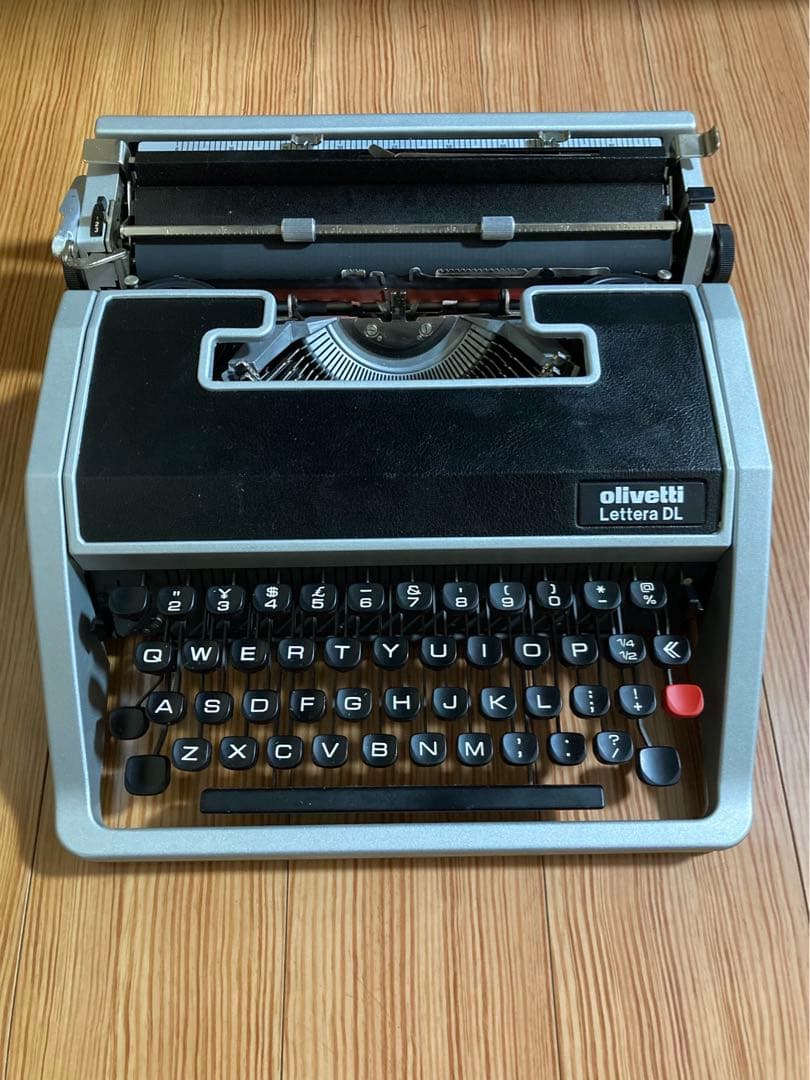 Olivetti Lettera DL タイプライター 中古