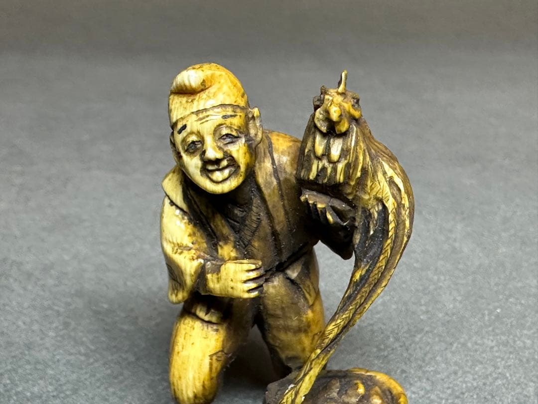 根付　オナガドリ　古美術品　 置物　細密細工　骨董　アンティーク　彫刻 工芸品