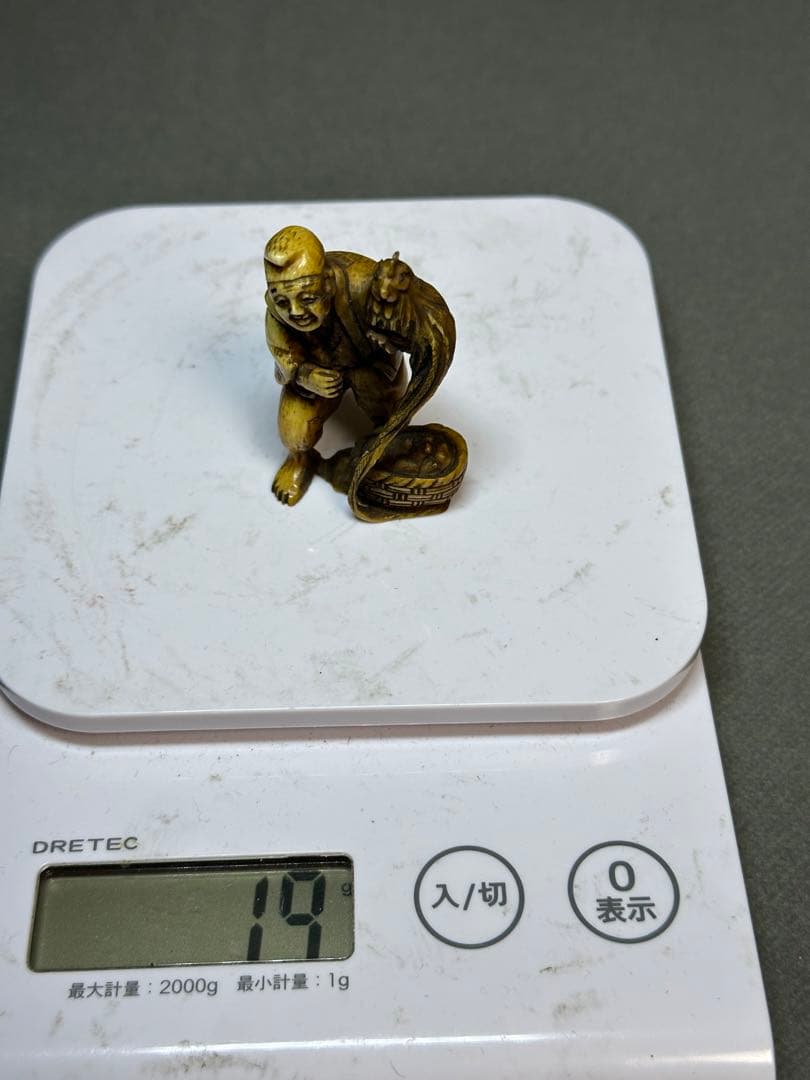 根付　オナガドリ　古美術品　 置物　細密細工　骨董　アンティーク　彫刻 工芸品