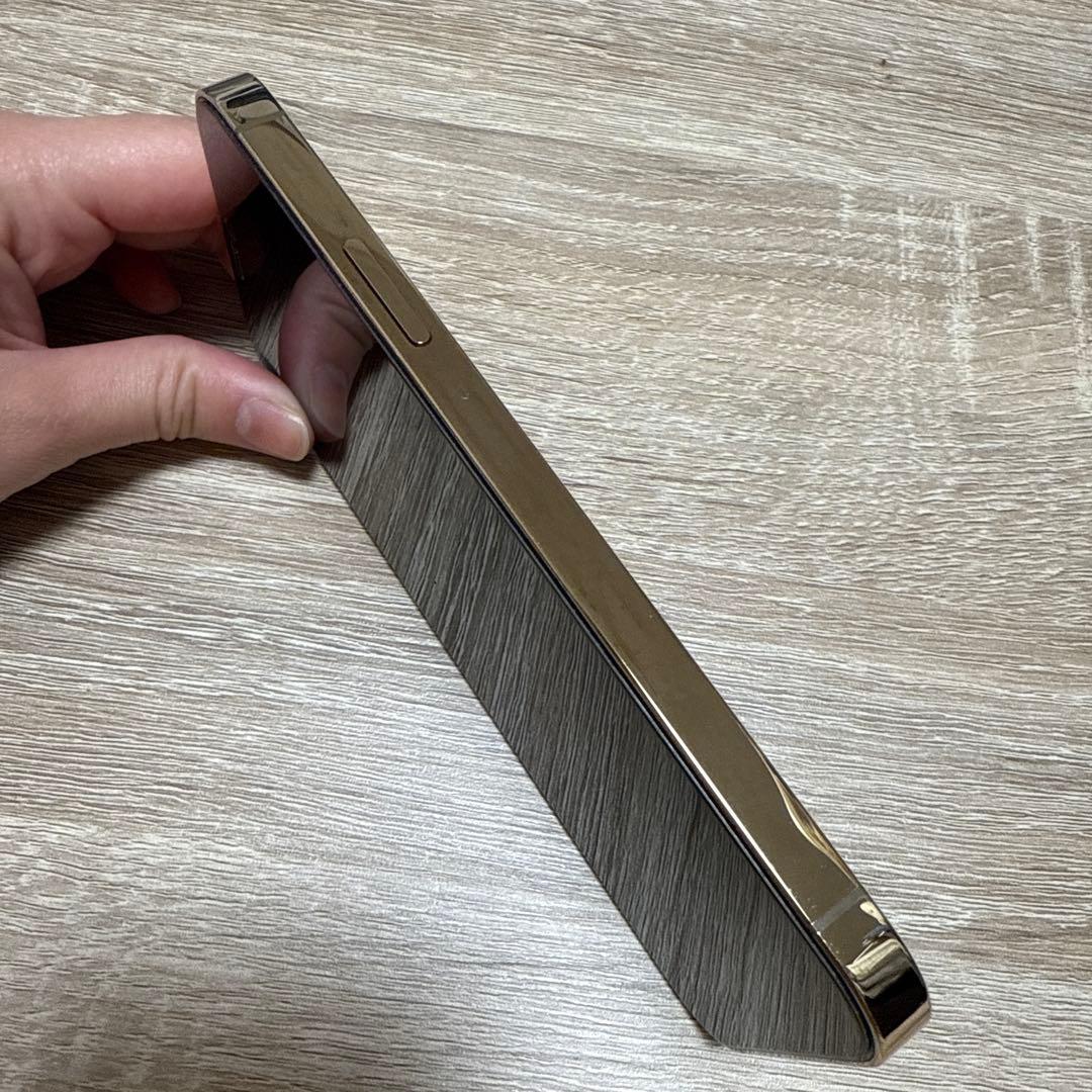 【超美品】iPhone 12 Pro 本体