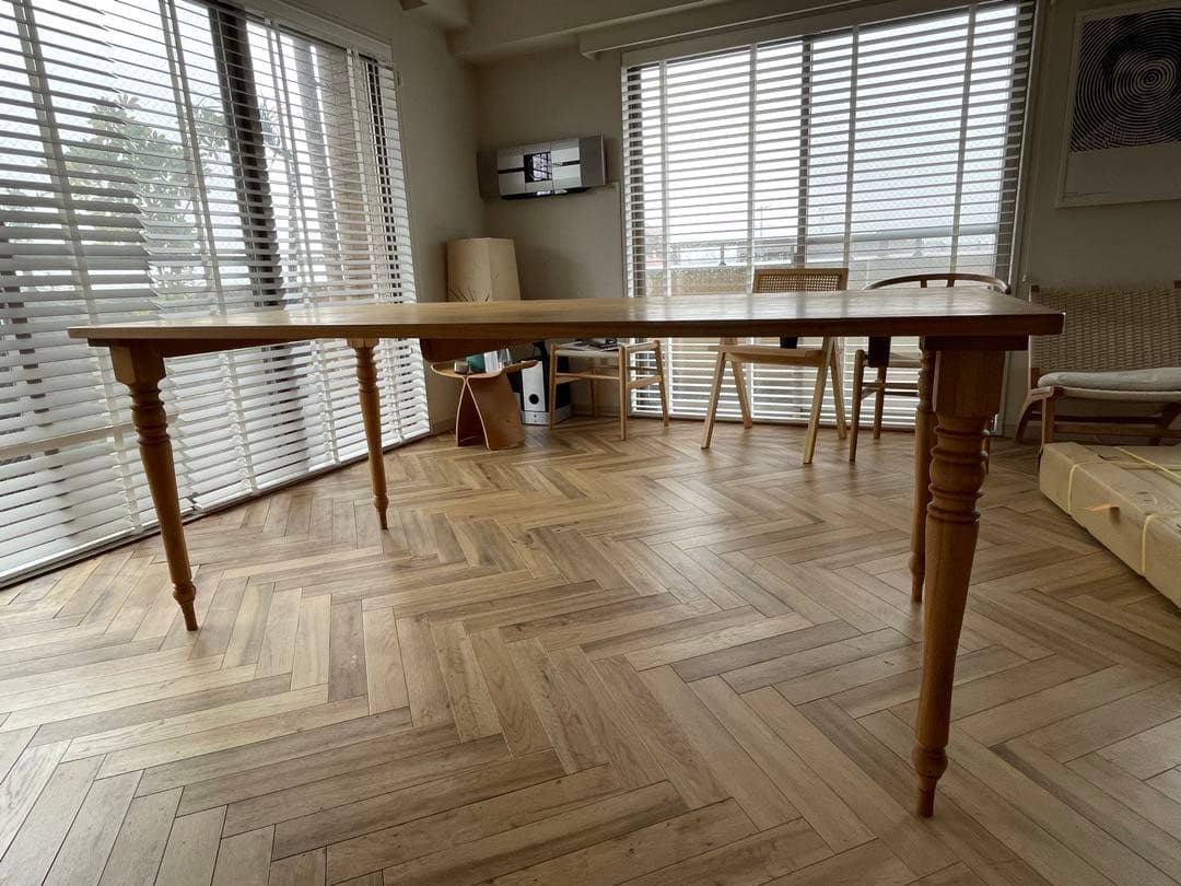 【R様御検討中】 クルミ無垢材　ダイニングテーブル　北欧　ろくろ足　ターンレッグ