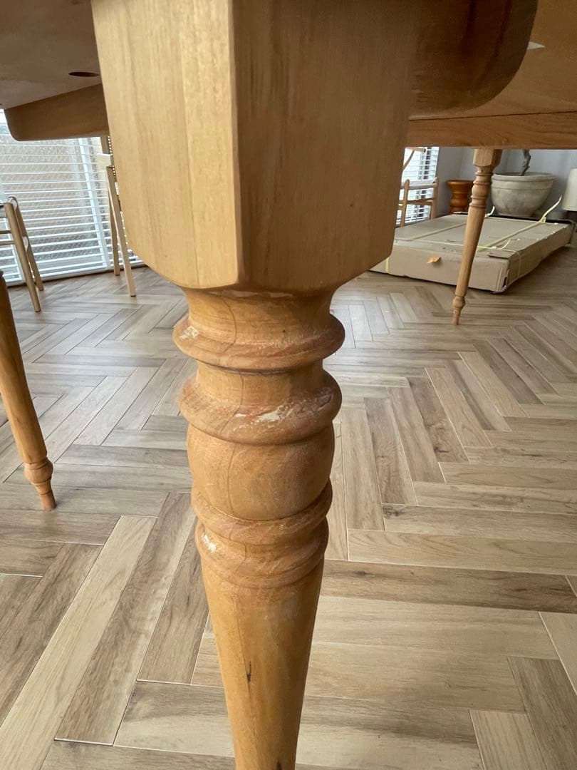 【R様御検討中】 クルミ無垢材　ダイニングテーブル　北欧　ろくろ足　ターンレッグ