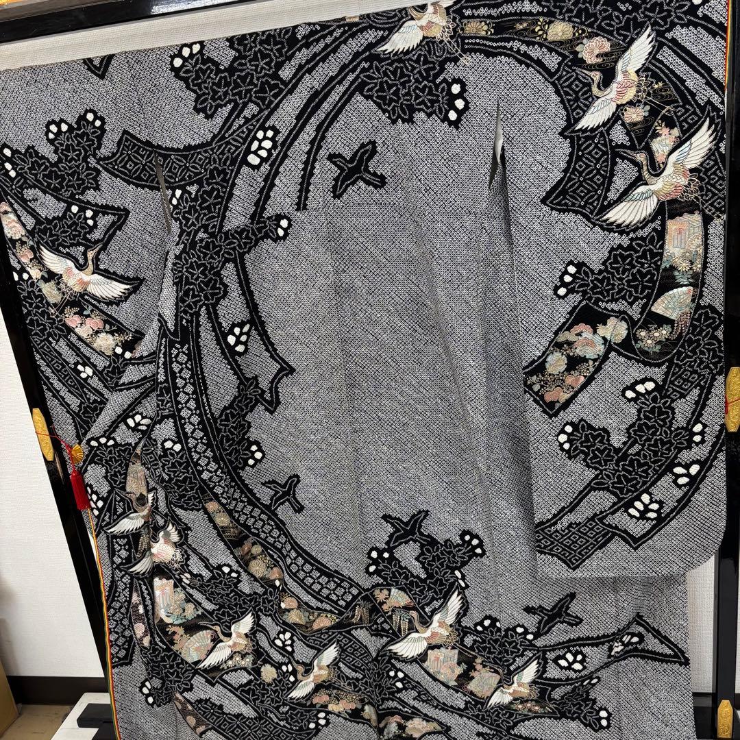 サラ　AK-7092 AK-6983 振袖 モノトーン 総絞り 箔押しの