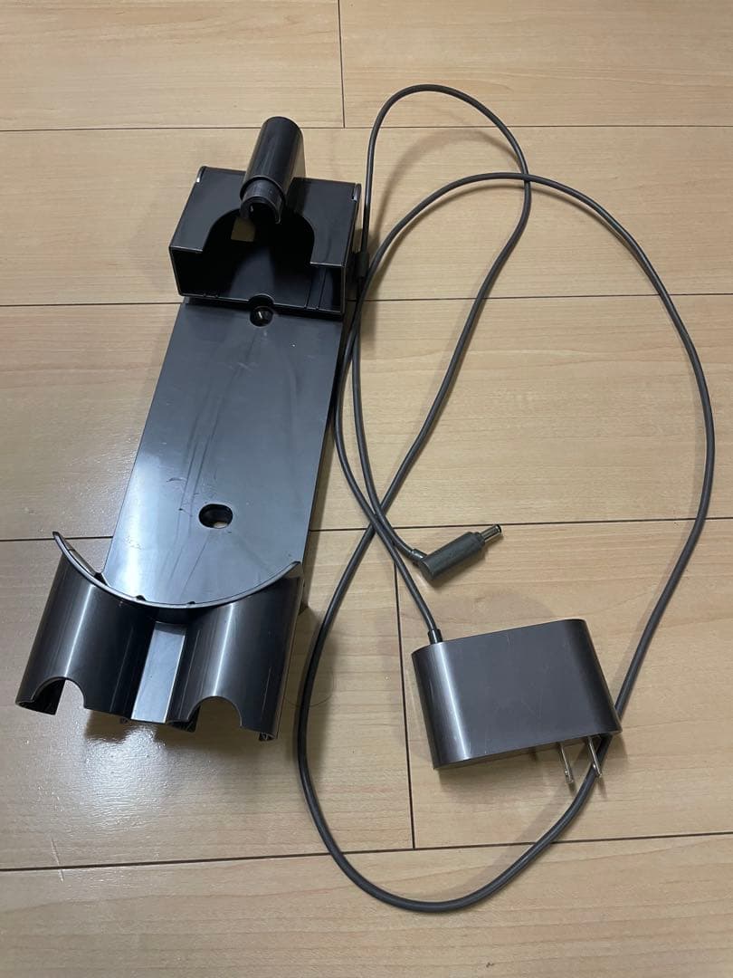 Dyson V8 コードレス掃除機　fluffy extra