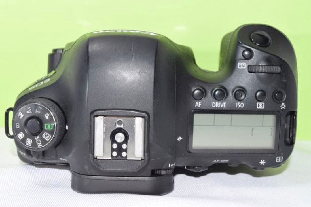 Canon 6D Mark II ボディ　☆送料無料☆