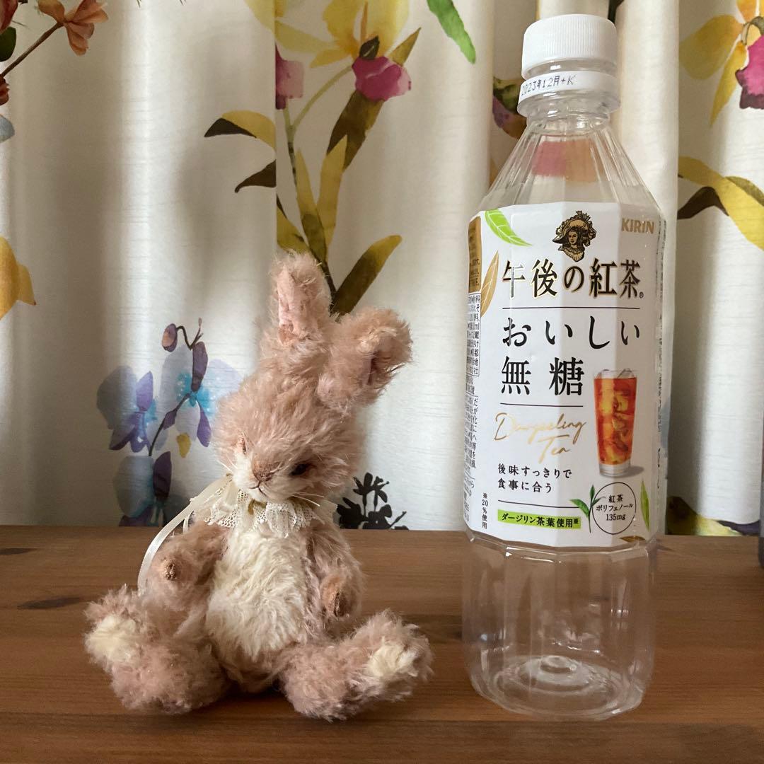 国内作家様ハンドメイド　ピンクの可愛いウサギさん