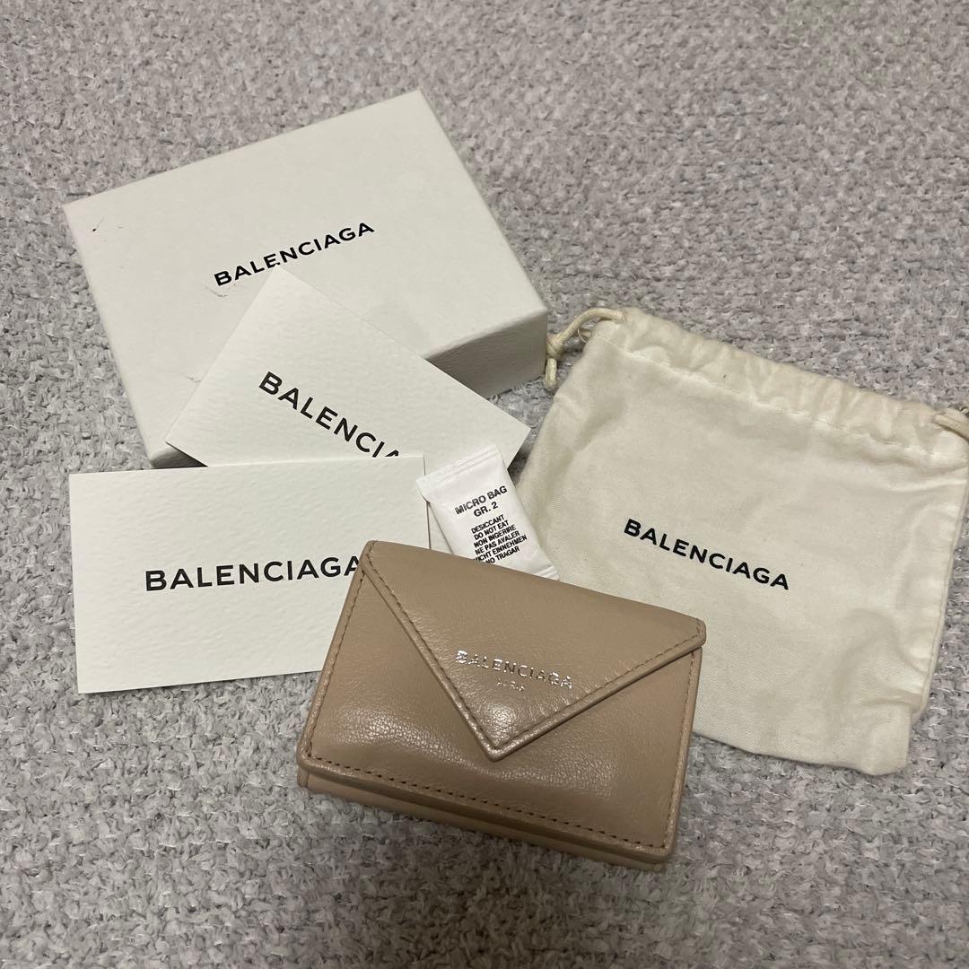 BALENCIAGA ベージュ 三つ折り財布