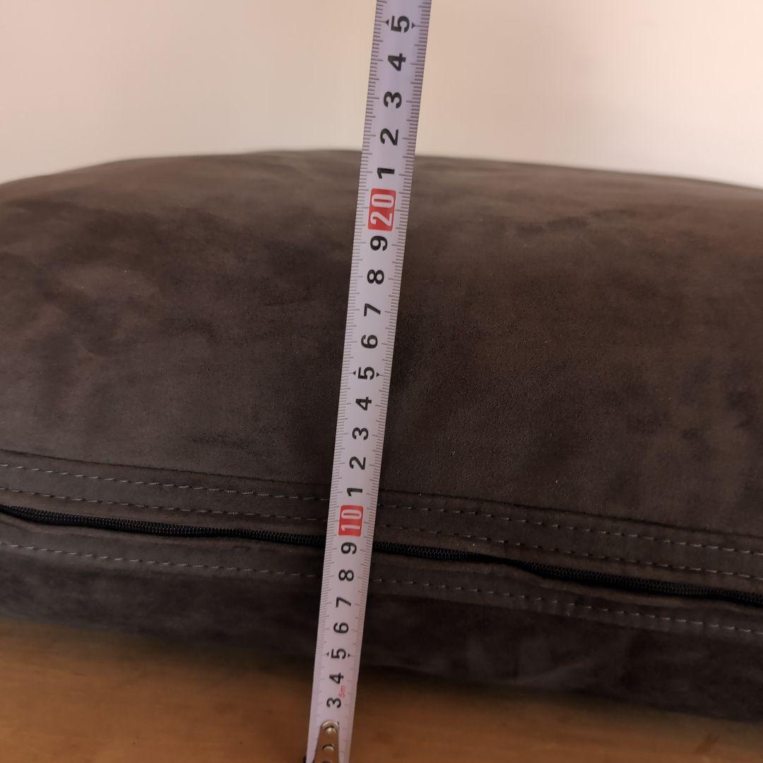 2個セット HUKLA(フクラ) クッションのみ