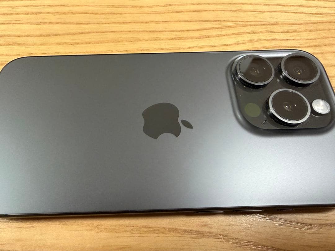 【あみ】Apple iPhone 15 Pro 128GB