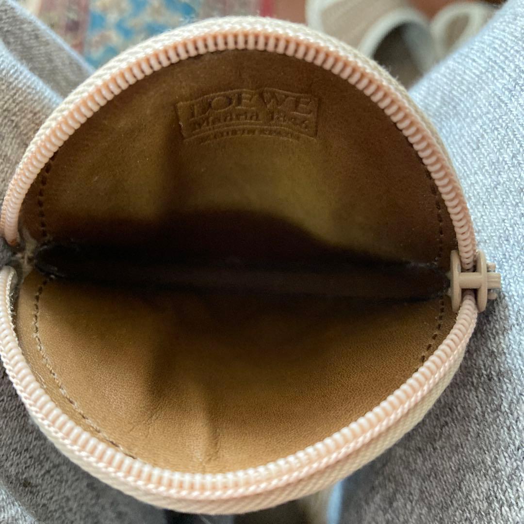 ロエベのケース