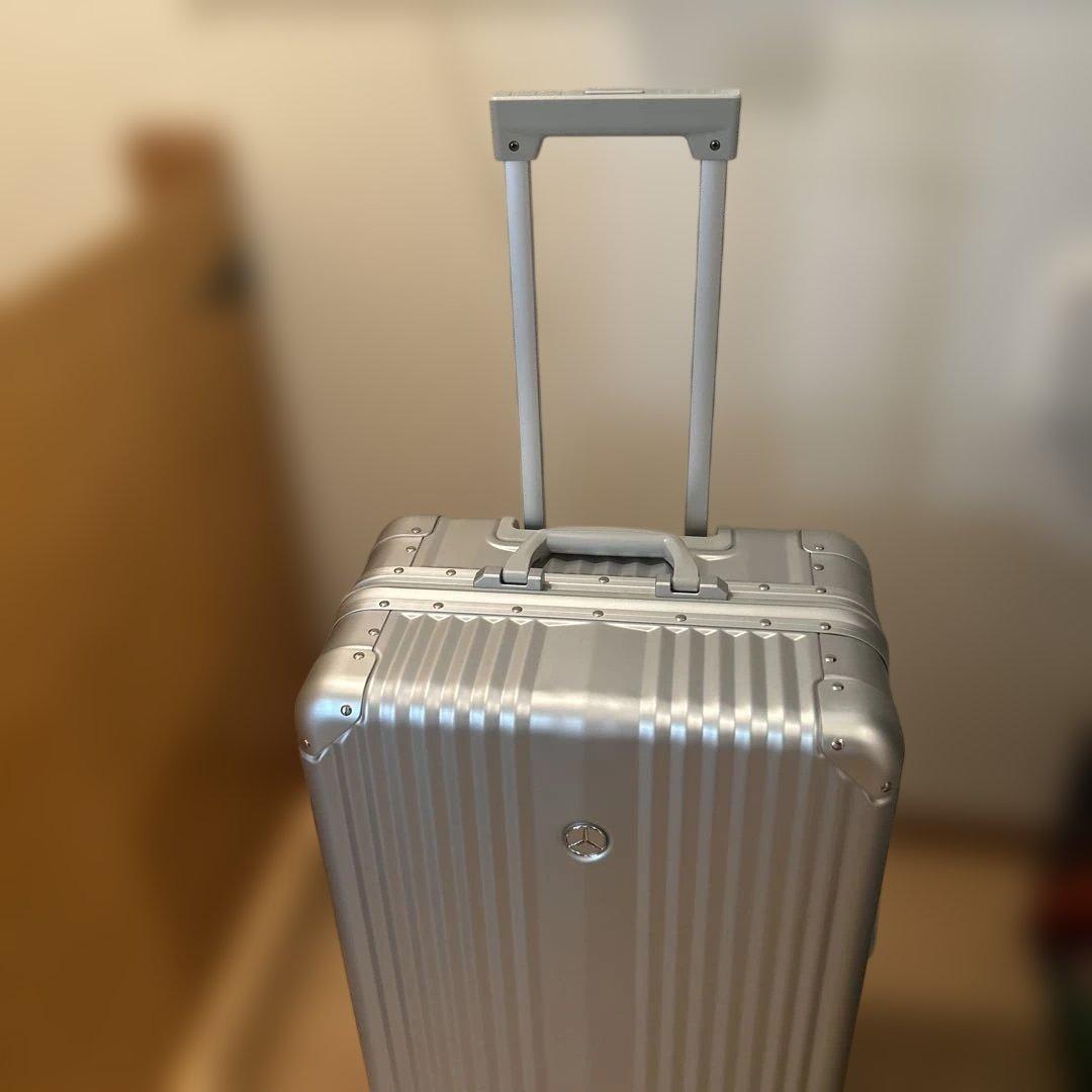 【新品・未使用】【非売品】メルセデスベンツシルバースーツケース65Ｌ
