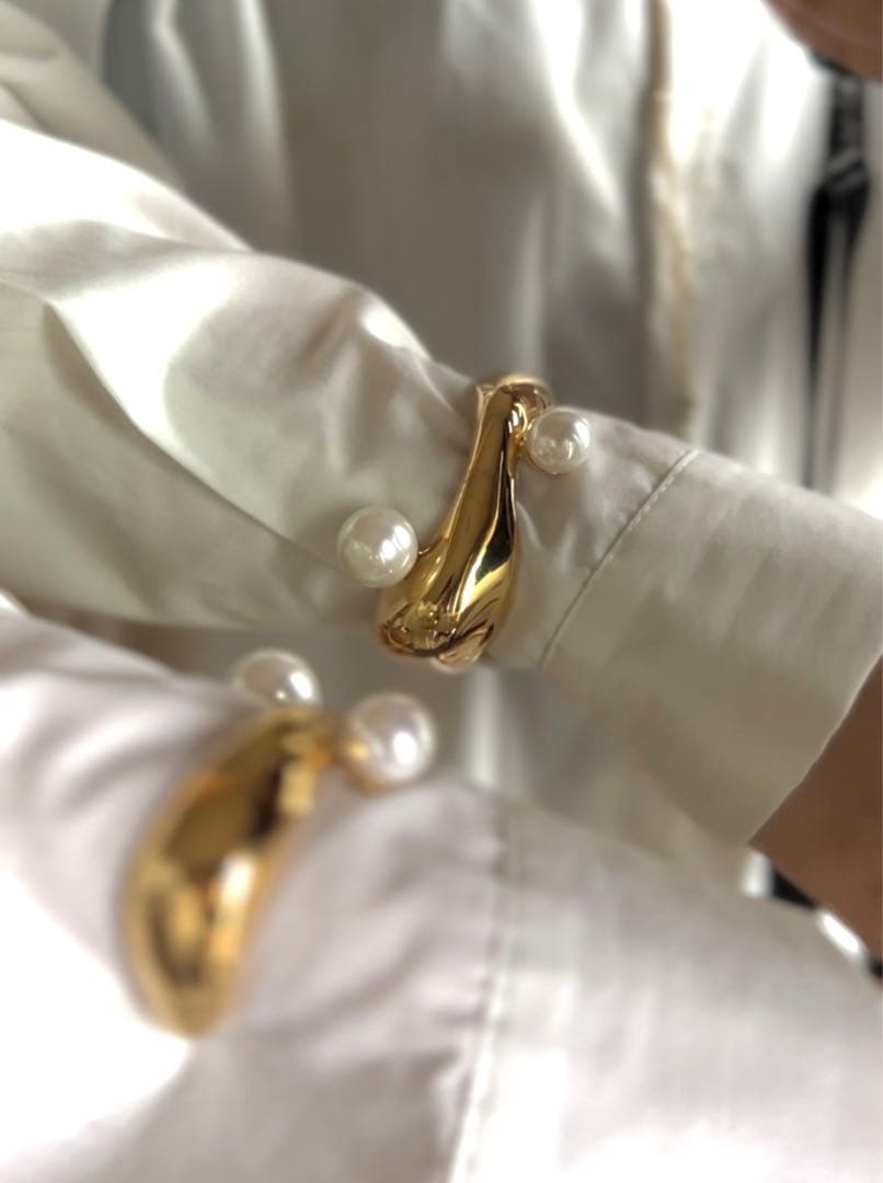 【Chloe】バングル　ゴールド　パール