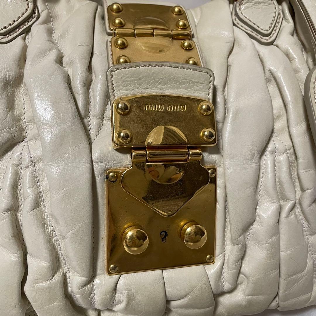 ■極美品■ MIUMIU ハンドバッグ　マテラッセル　白　ギャザー