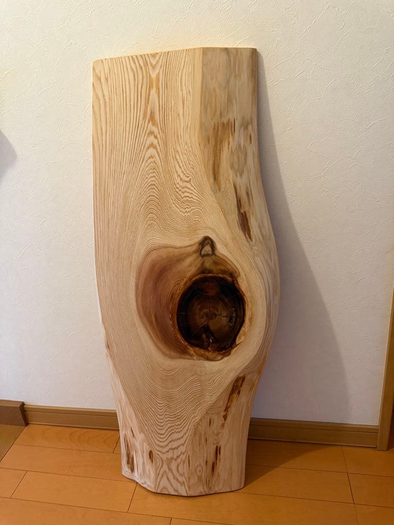 天然杉一枚板でか節カーブテーブル蜜蝋クリーム仕上げ
