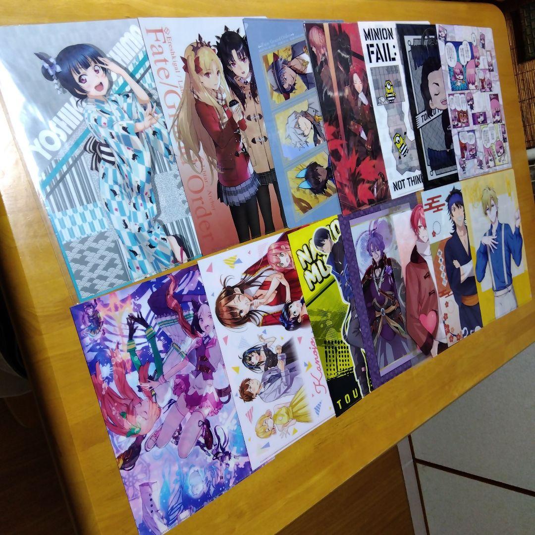 アニメノンジャンル美少女系など　Ａ−４クリアファイル まとめ売リ大量２５０枚