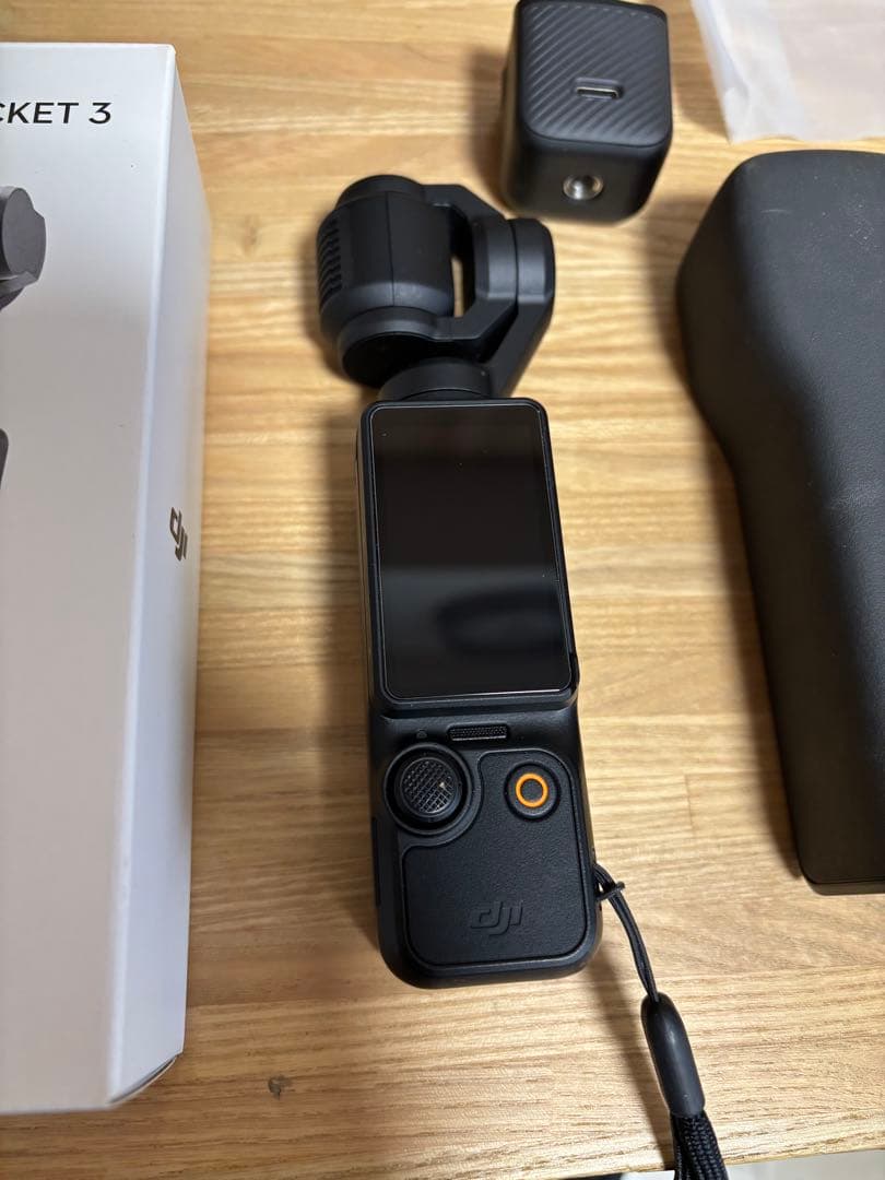 ビデオカメラ DJI Osmo Pocket 3