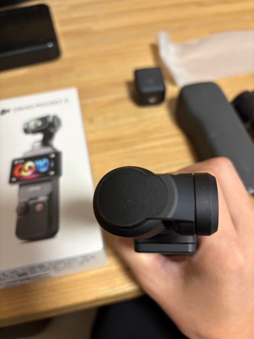 ビデオカメラ DJI Osmo Pocket 3