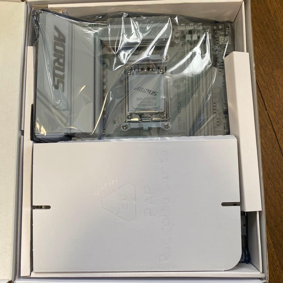 マザーボード AORUS X870E POR ICE