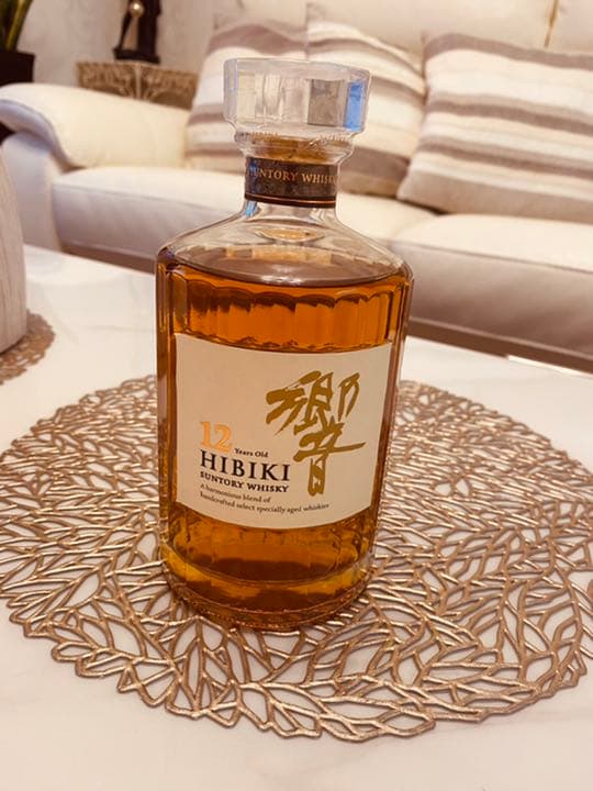 サントリー 響 700ml