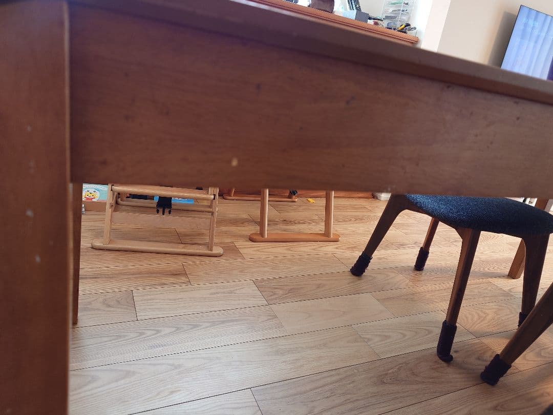 伸縮式ダイニングテーブル