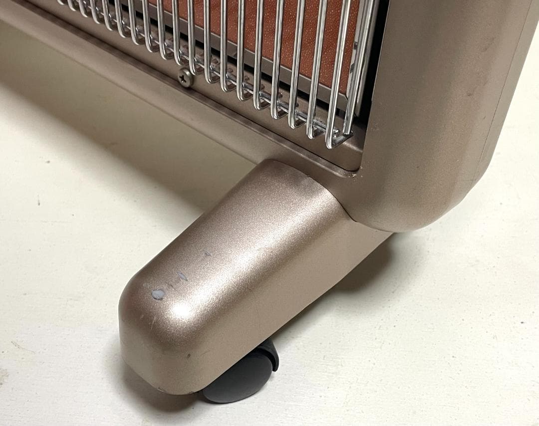 サンルミエ・クラセラ7 遠赤外線暖房器 N700L-GR パネルヒーター①