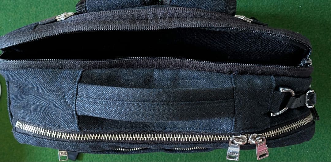 タケオキクチ　ネイビー ビジネスバッグ 中型