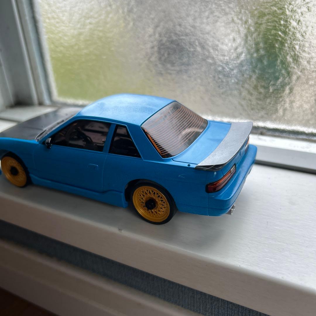 京商　ミニッツAWD シャシ＋ボディ