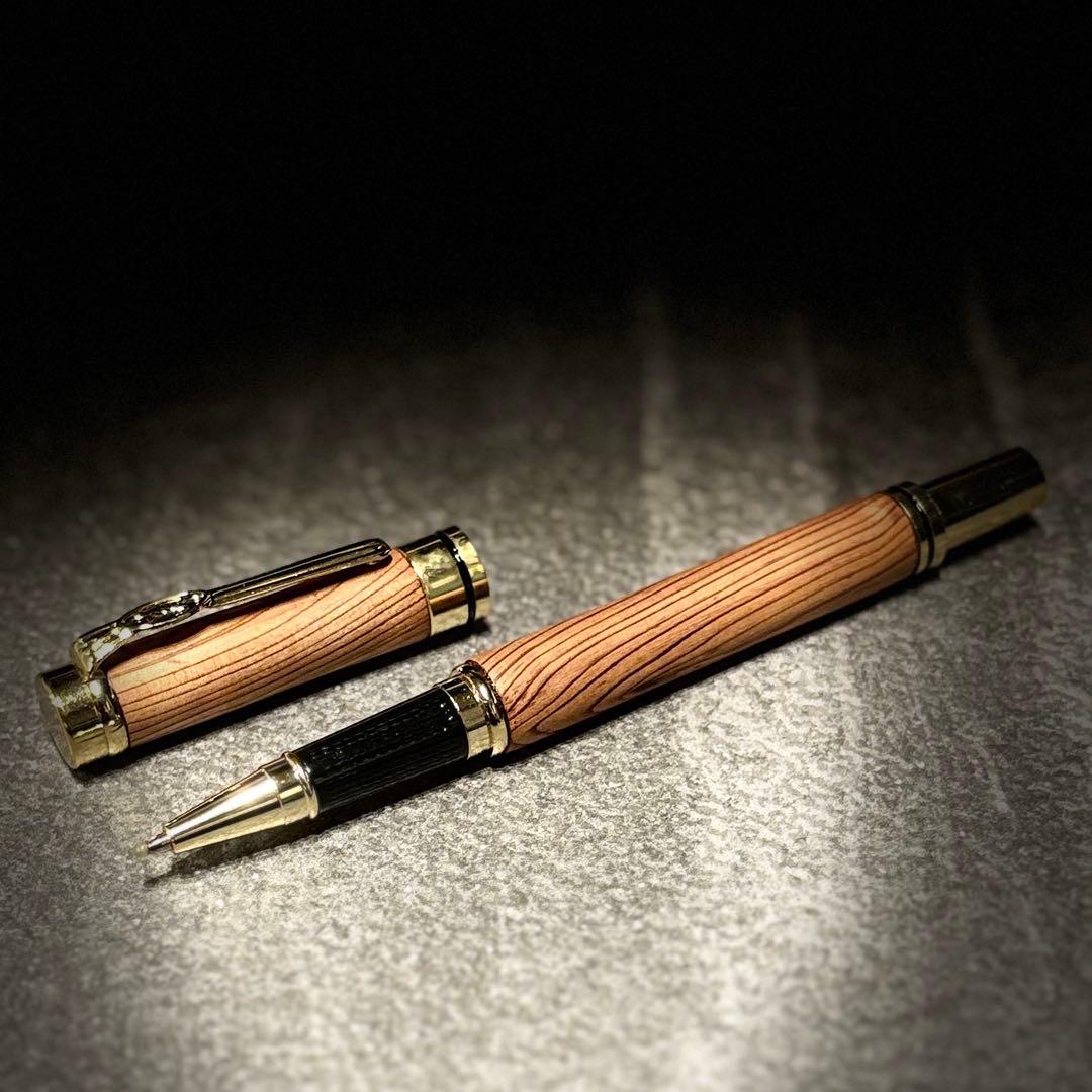 屋久杉（瘤.コブ）超貴重ボールペン。