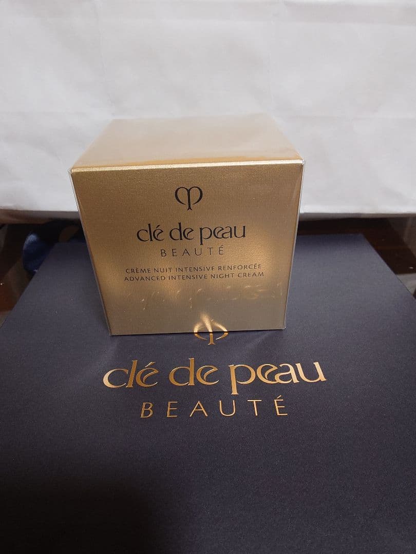 clé de peau クレドポーボーテ クレームアンタンシヴRニュイ 50g