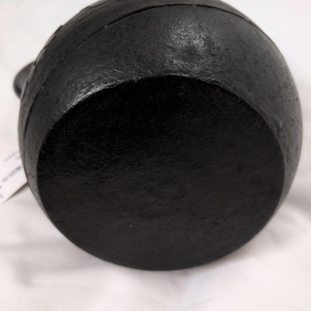 【未使用品】南部鉄器　花模様　鉄瓶