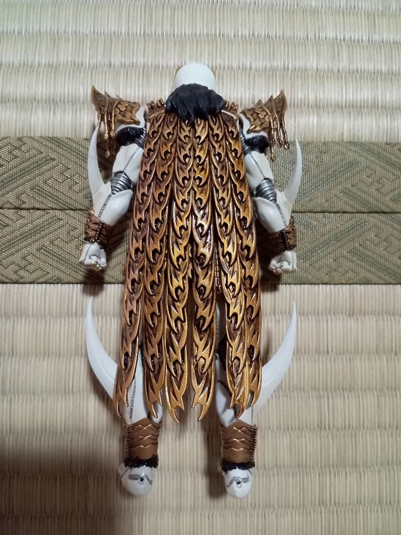 真骨彫製法 仮面ライダークウガ アルティメットフォーム ＆ ン・ダグバ・ゼバ