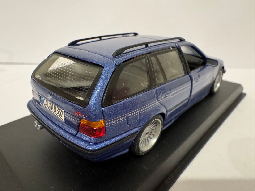 JM-model BMW アルピナ B3 3.2 ドイツ職人によるカスタム